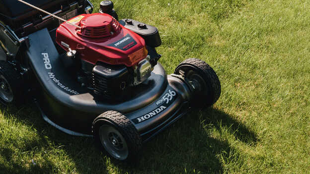 Honda pro roller mower hot sale